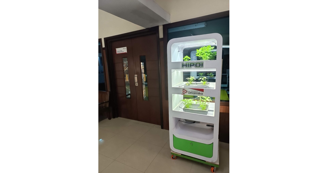 HIPOI Universitas Dinamika Kembangkan Hidroponik di Ruang Indoor